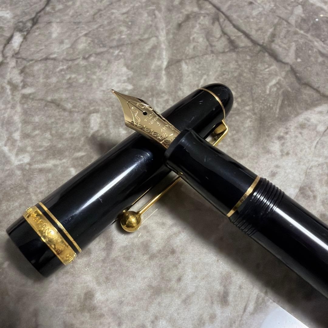 PILOT Custom 74 Fountain Pen Black Gold 14K M (Medium)