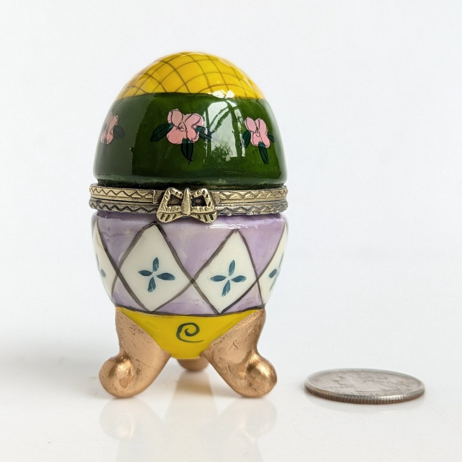 VTG Egg-Shaped Trinket Box Porcelain Footed 2.6 inches Tall Good Condition