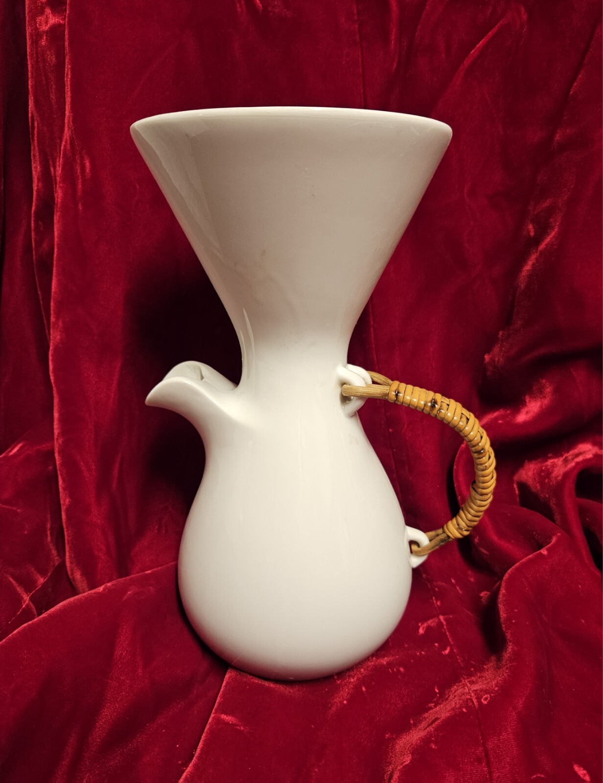 KENJI FUJITA Ceramic Pitcher FREEMAN LEDERMAN MCM Raffia Handle RARE White 1950s KENJI FUJITA Ceramic Pitcher FREEMAN LEDERMAN MCM Raffia Handle RARE White 1950s