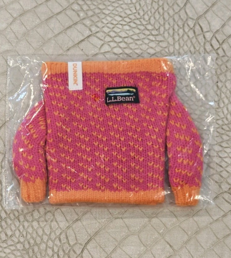 2026 Limited Edition Dunkin'/L.L. BEAN Collab Sweater Cup Sleeve NEW SEALED