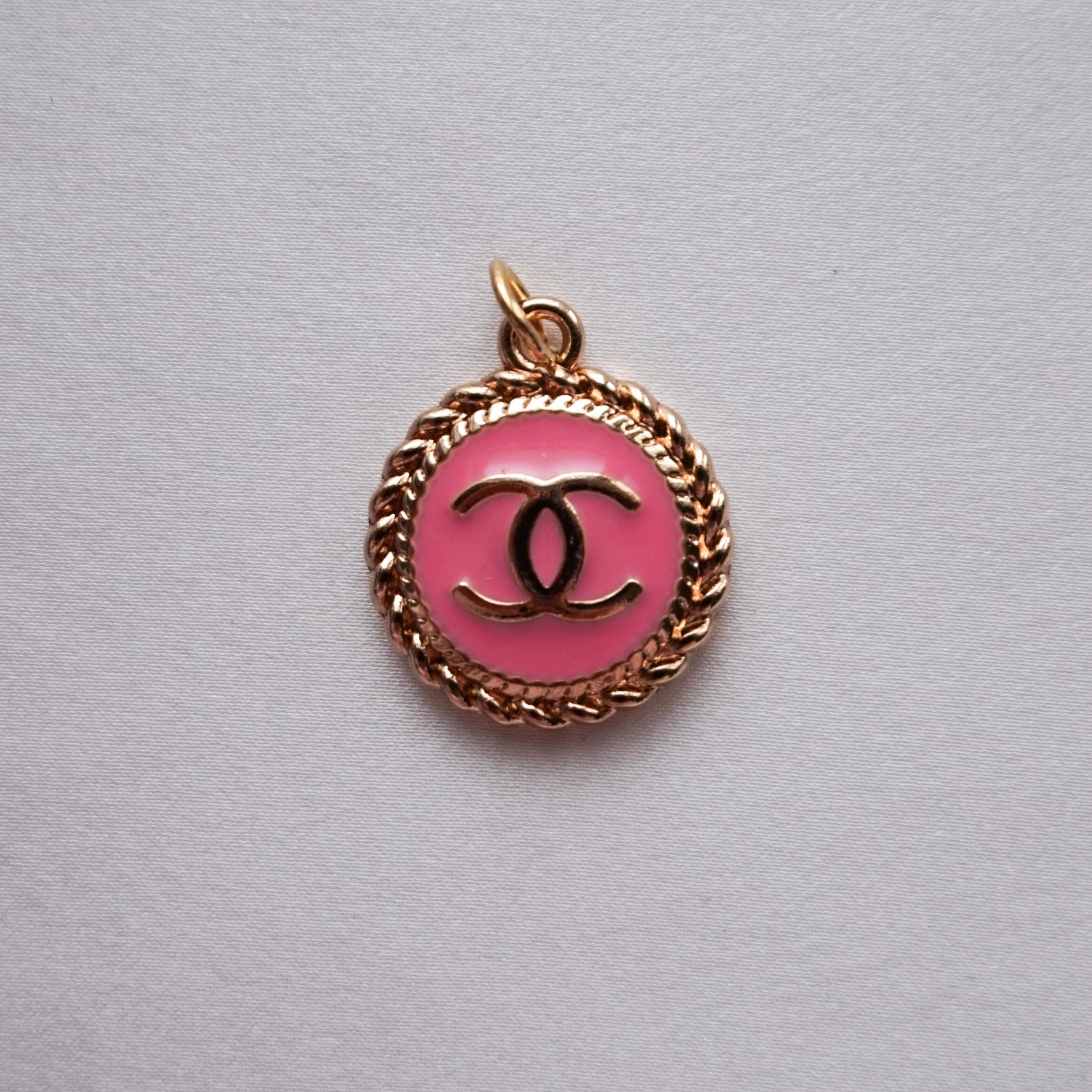Chanel Zipper Pull Pendant, Round, Pink, Gold, Enamel, 20mm, Stamped Chanel Zipper Pull Pendant, Round, Pink, Gold, Enamel, 20mm, Stamped