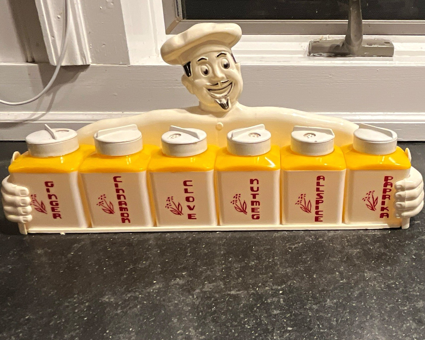  vintage 1950s plastic spice rack w/ matching canisters