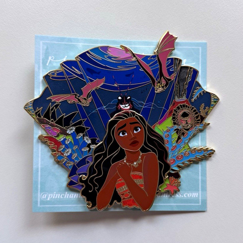 Rare Disney Pin Moana Princess from Pinchantress - Fantasy pin Rare Disney Pin Moana Princess from Pinchantress - Fantasy pin