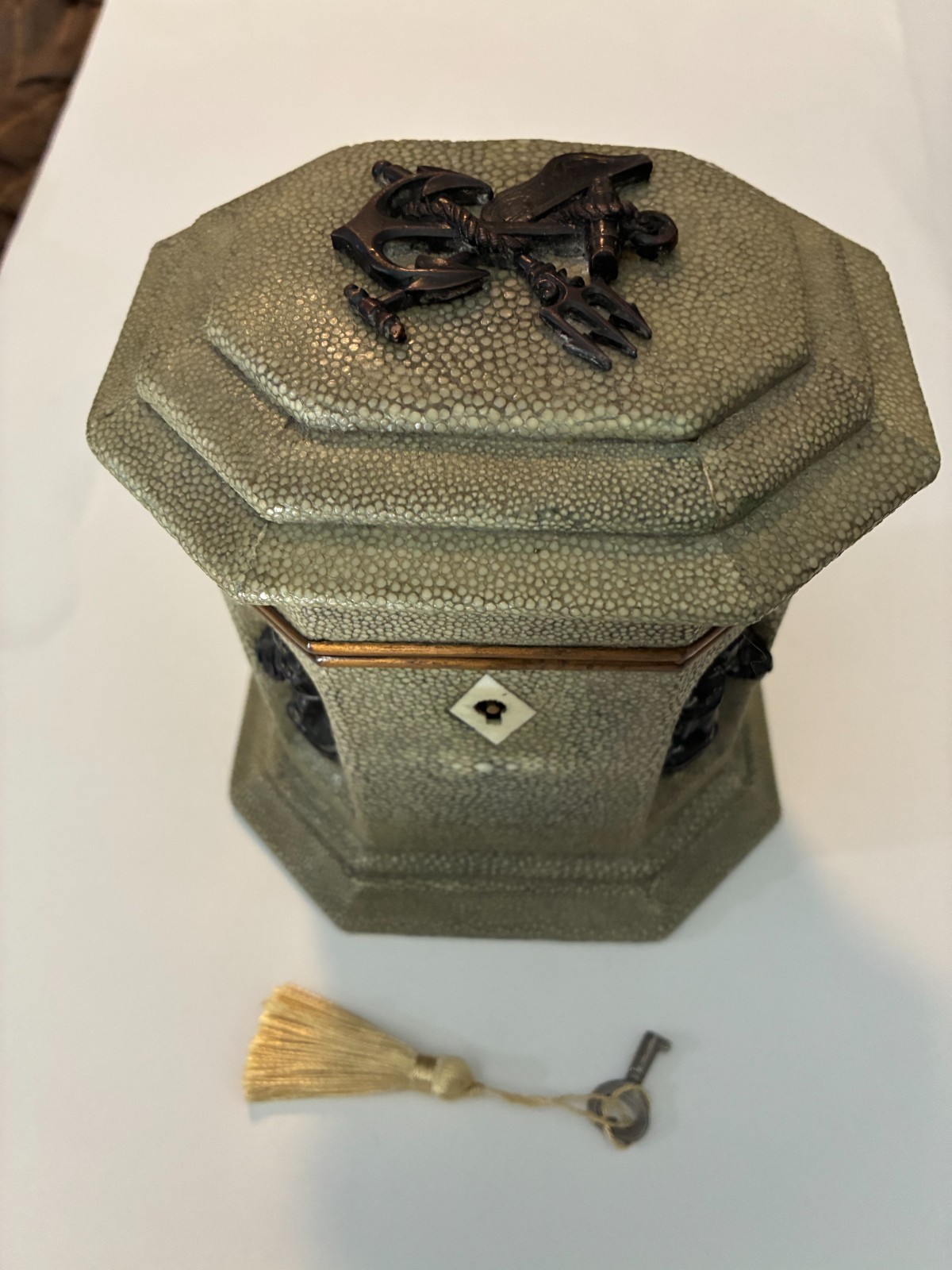 Georgian Octagonal Shagreen Tea Caddy with Metal Nautical Finial