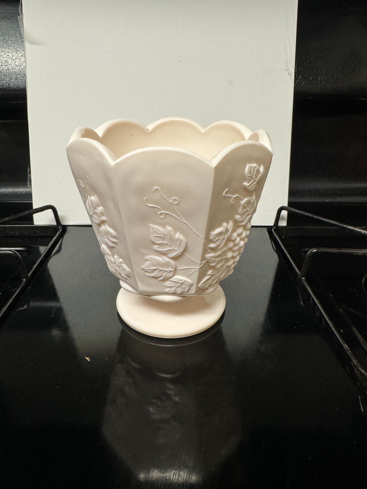 Vintage Mid-Century NAPCO Shell Pink Milk Glass Grapes & Leaves Footed Vase