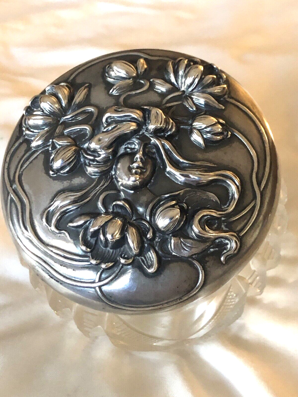 ANTIQUE STERLING SILVER ART NOUVEAU LADY CUT GLASS DRESSER / VANITY JAR