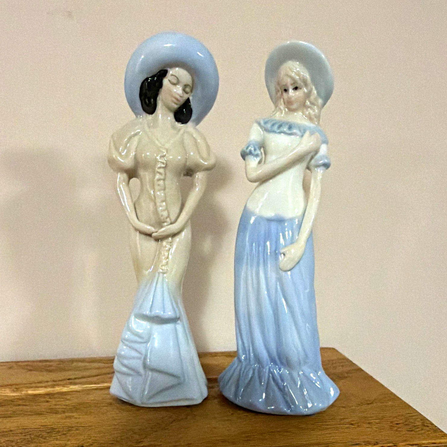Greenbrier International Ceramic Lady Figurines Blue/White Glossy 2-Pack