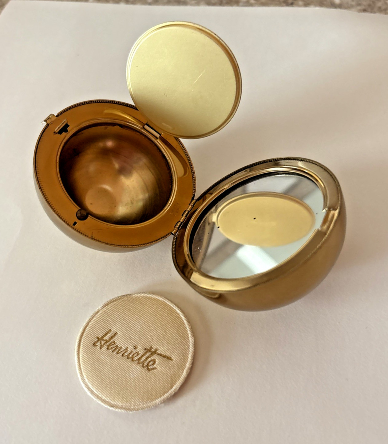 Henriette Sphere Compact Vintage Not Used