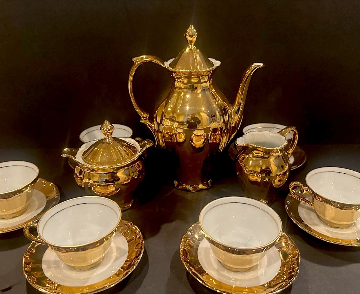 Vintage Hartwig & Ludwig Porcelain Tea Set Gold Gilt 17 Pieces Fine Germany