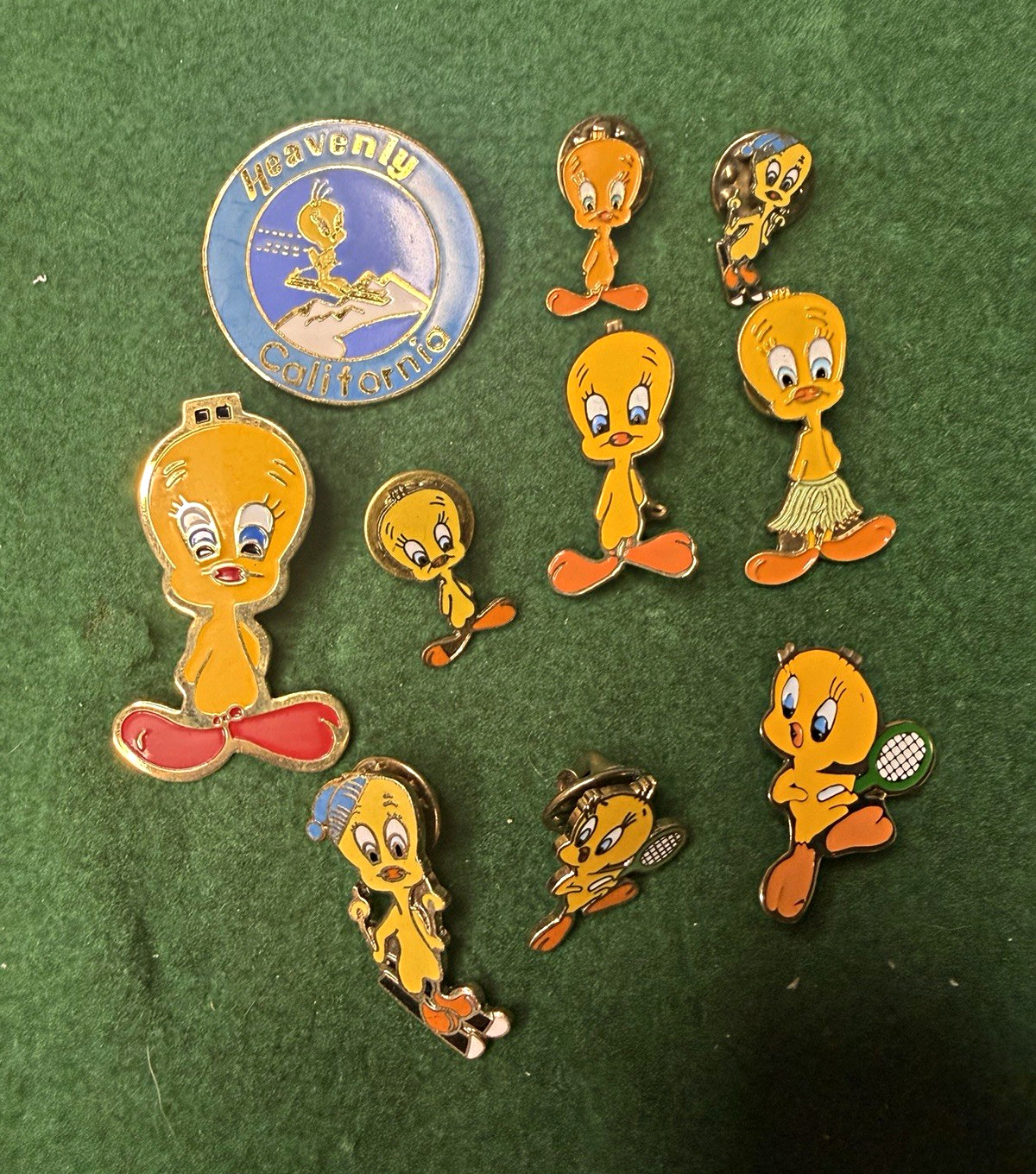VTG Tweety Bird Looney Tunes Enamel Metal Lapel Pin Lot Set of 10 + Heavenly CA