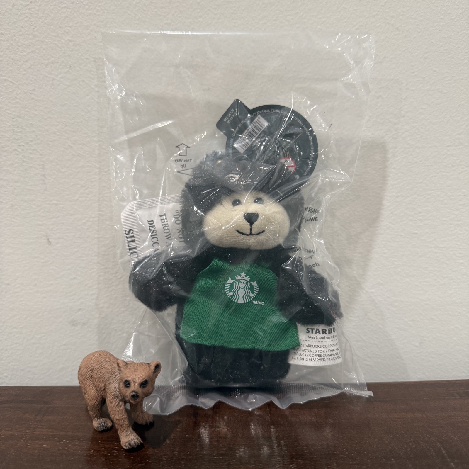 Starbucks 2026 Halloween Bearista Bear Black Cat Plush Keychain NEW IN BAG