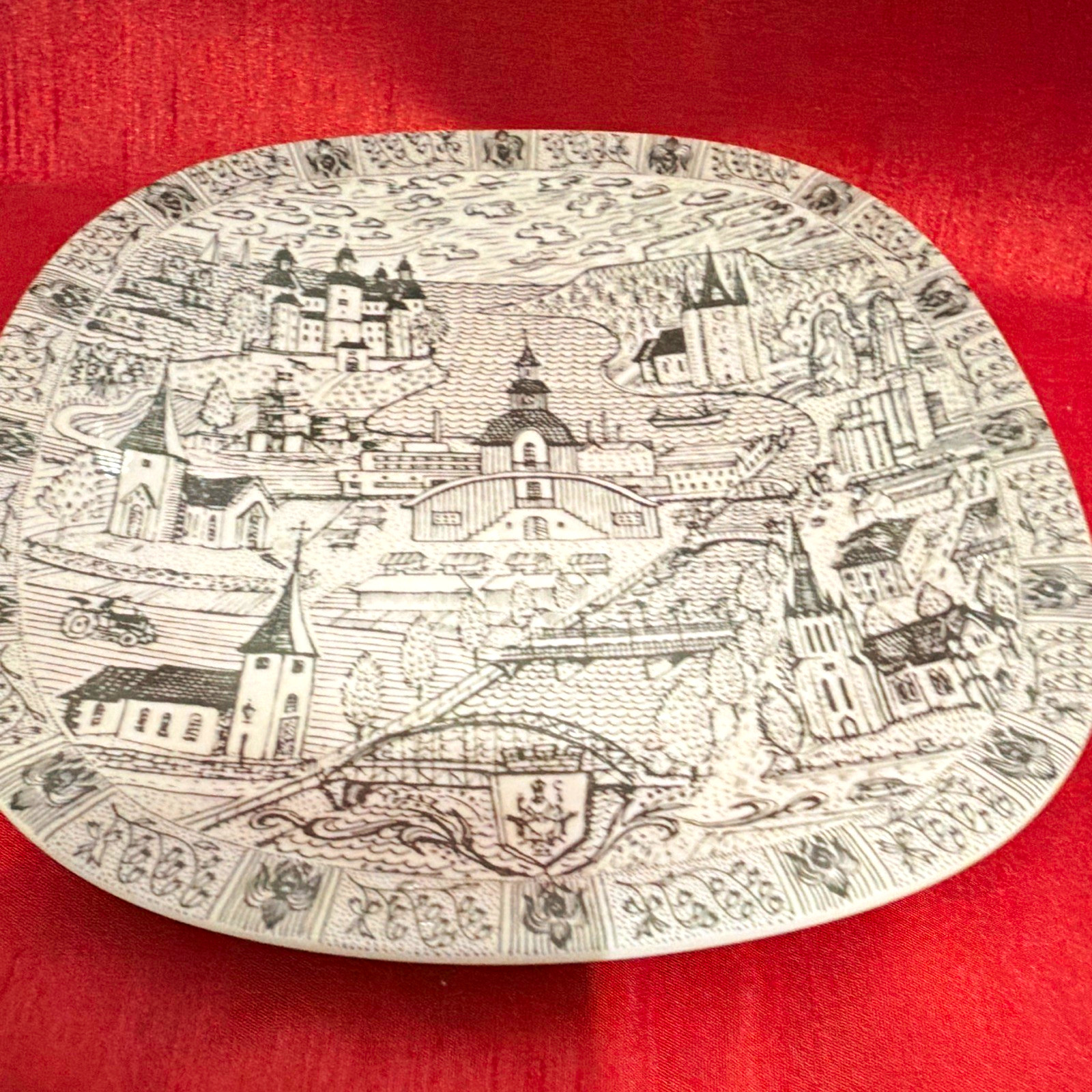 Rorstrand Sweden Souvenir Plate Motif fran Lidkoping Kinnekulle Lacko