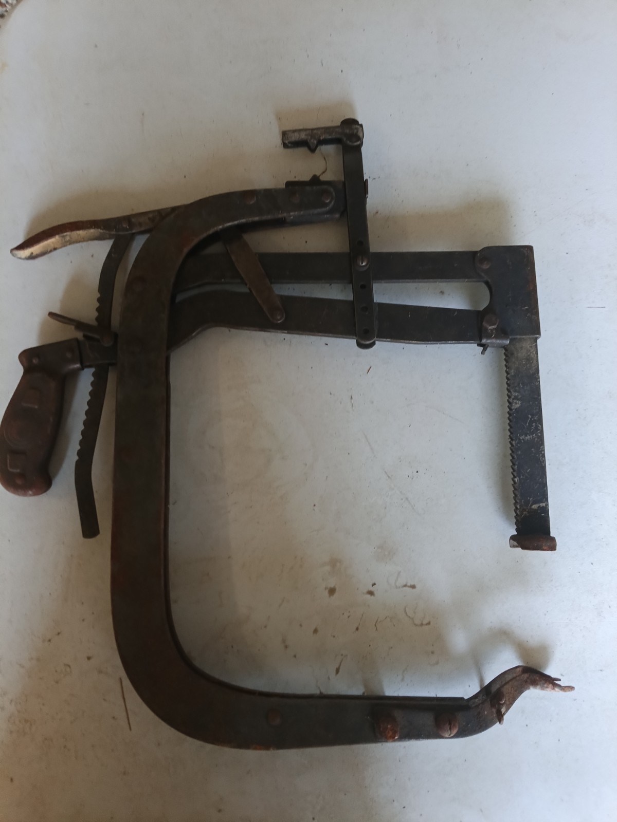 Big ..Vintage K-D Mfg. Co., Compressor clamp, Lancaster, PA Big ..Vintage K-D Mfg. Co., Compressor clamp, Lancaster, PA