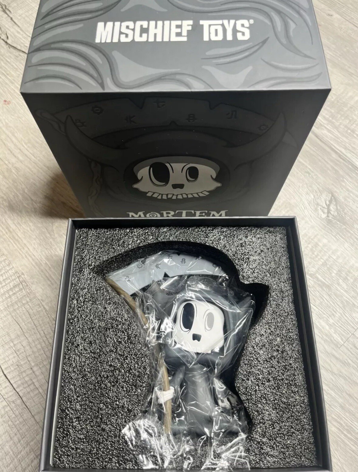 Mischief Toys - MORTEM VINYL FIGURE Limited Edition /500 FAST SHIP