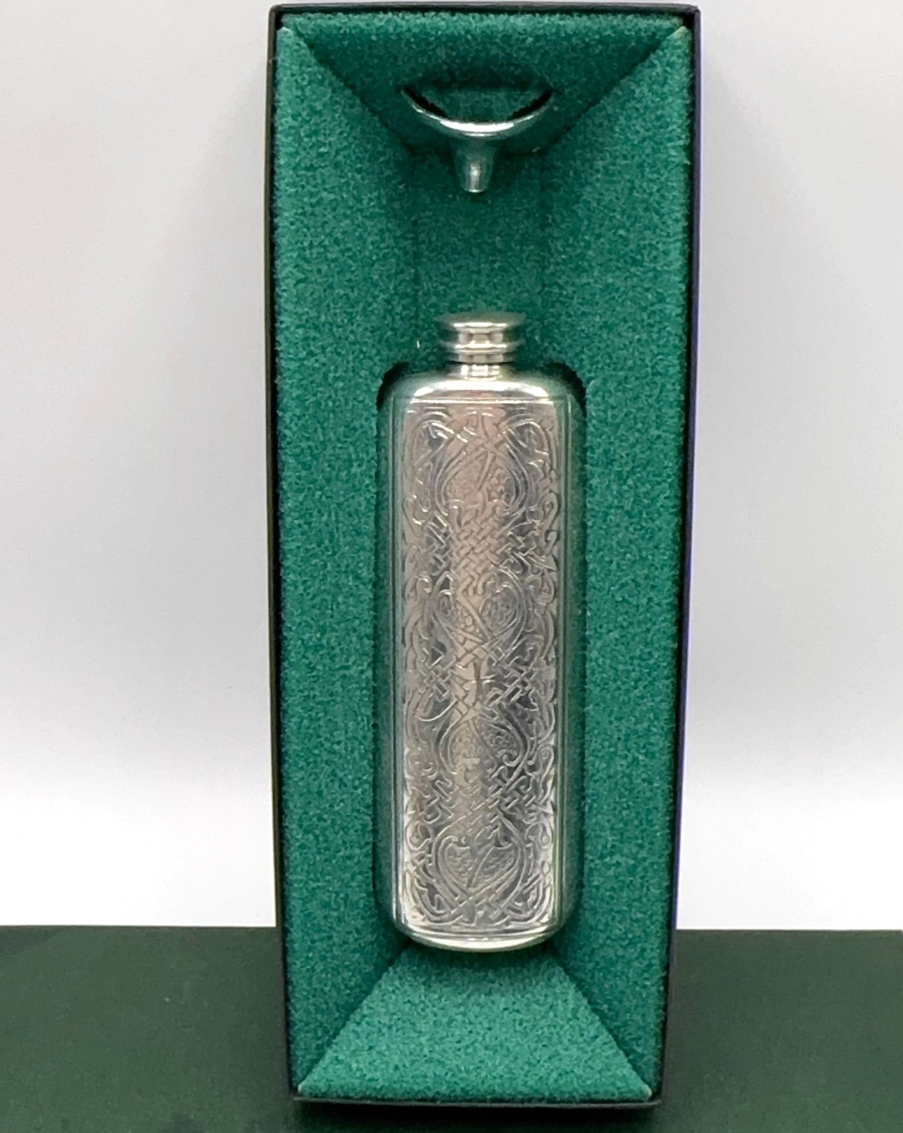 Scottish Piper Pewter Celtic Knot Slim Hip Flask Engraved Made in UK Box Funnel