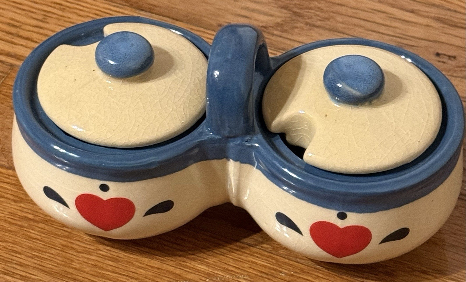 Ceramic Double  Condiment Server With Lids  (made In Taiwan )￼