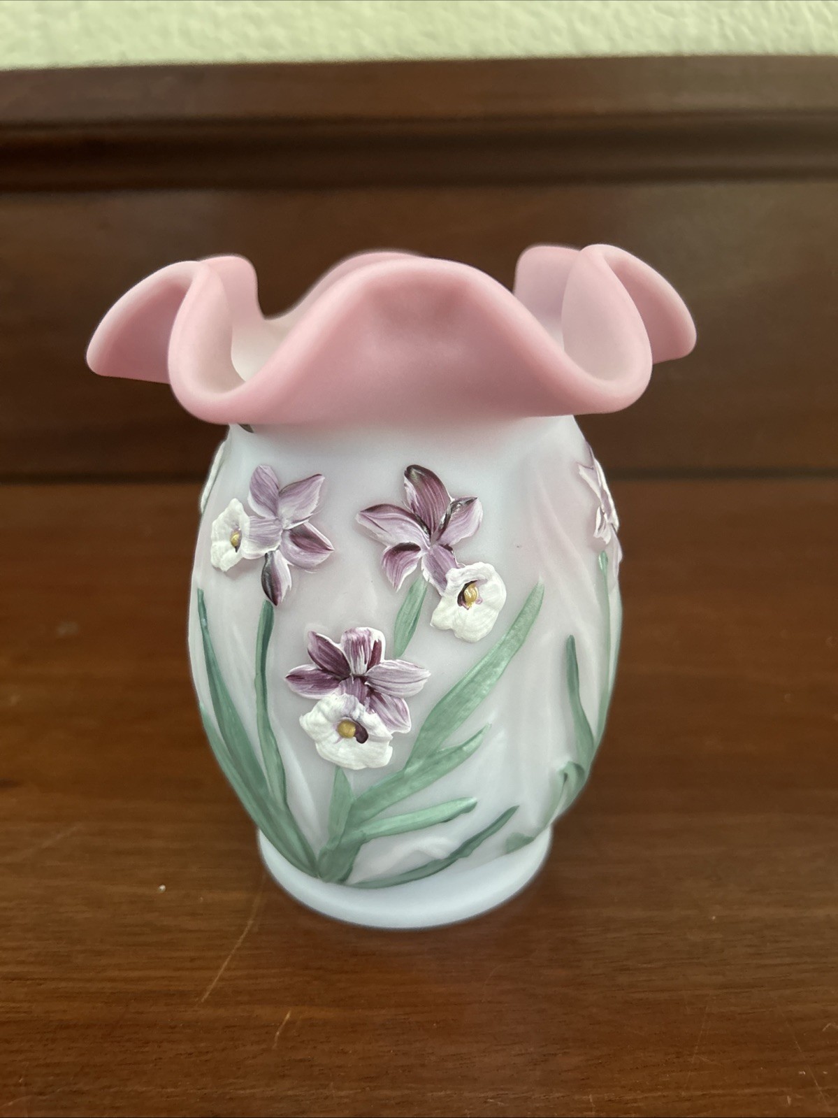 Vintage Fenton Blue Burmese Hand-Painted Daffodil Vase by Sean Fenton w/Box