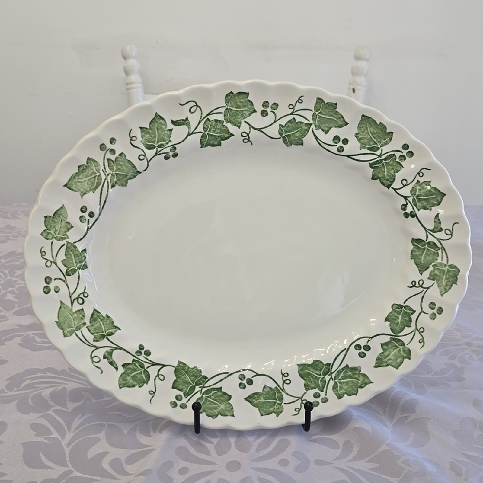 Vintage Churchill Staffordshire England Verdigris Ivy Oval Ceramic Platter 14\