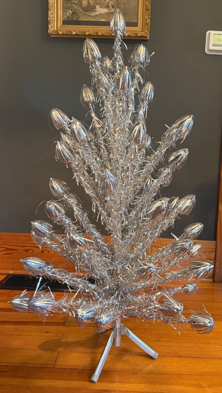 Vintage Evergleam 4\' Aluminum Christmas Tree 58 Branch Model w/57 Branches w/Box