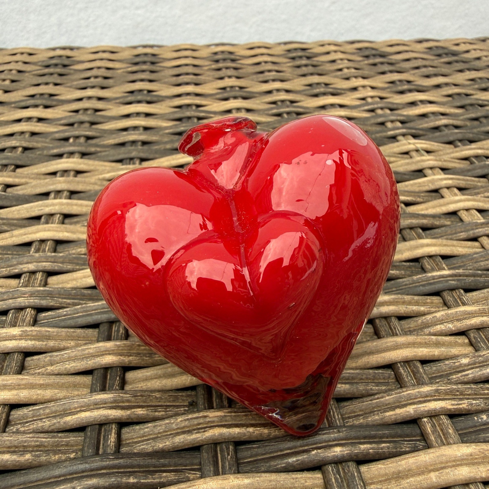 Vintage Red Art Glass Double Heart Paperweight Sculpture 3\