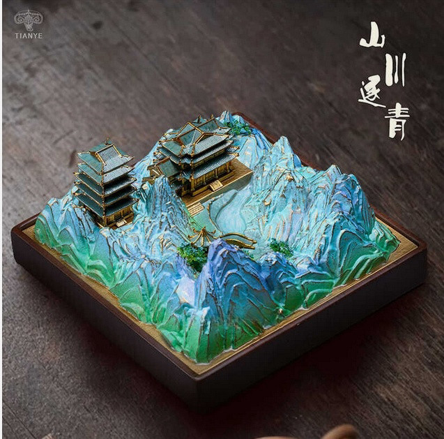 Tianye Studio Mountains Rivers Turn Green Thousand Li Landscape In Stock