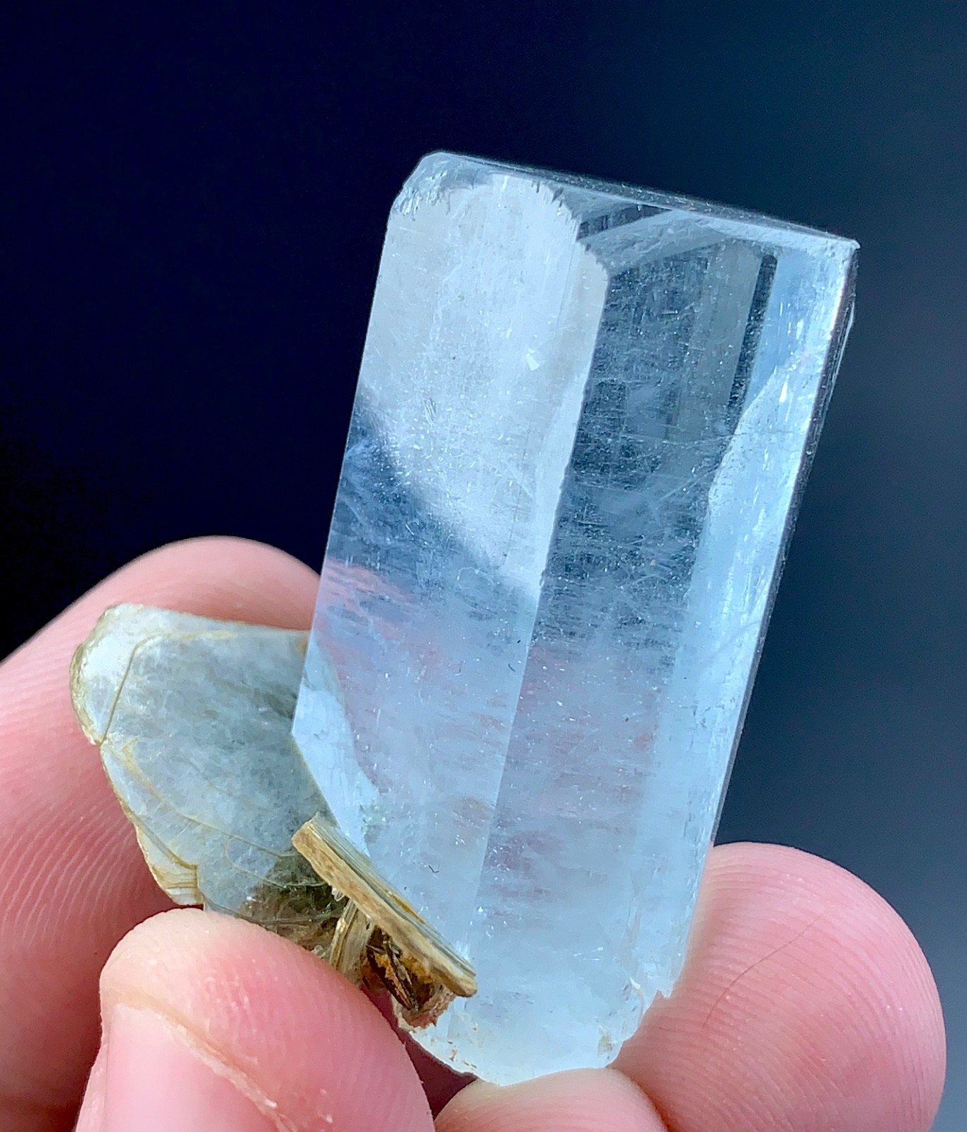 118 Carat Aquamarine Crystal Specimen From Skardu Pakistan