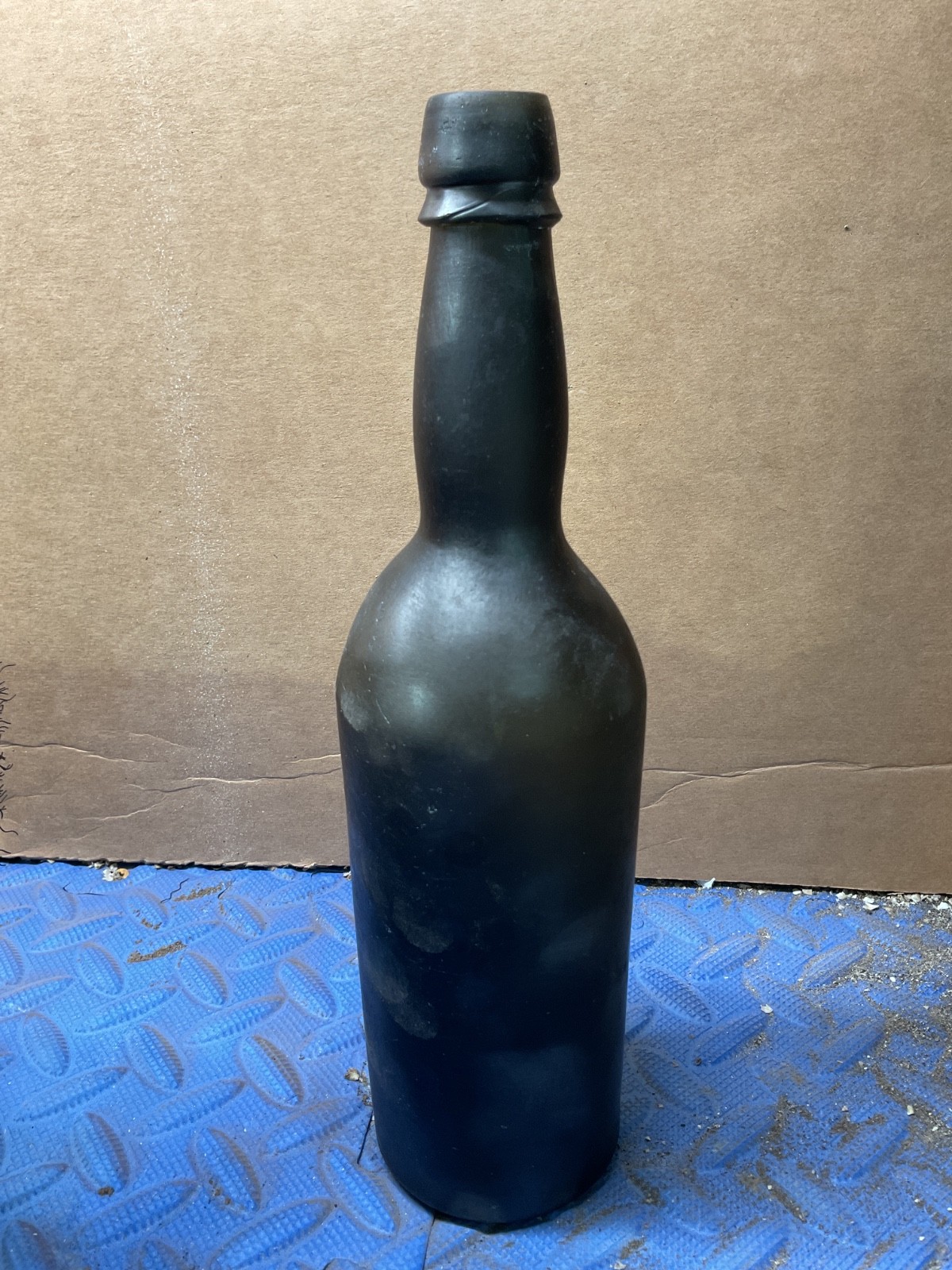 Antique pontil olive green glass bottle hand blown mid to late 19th century