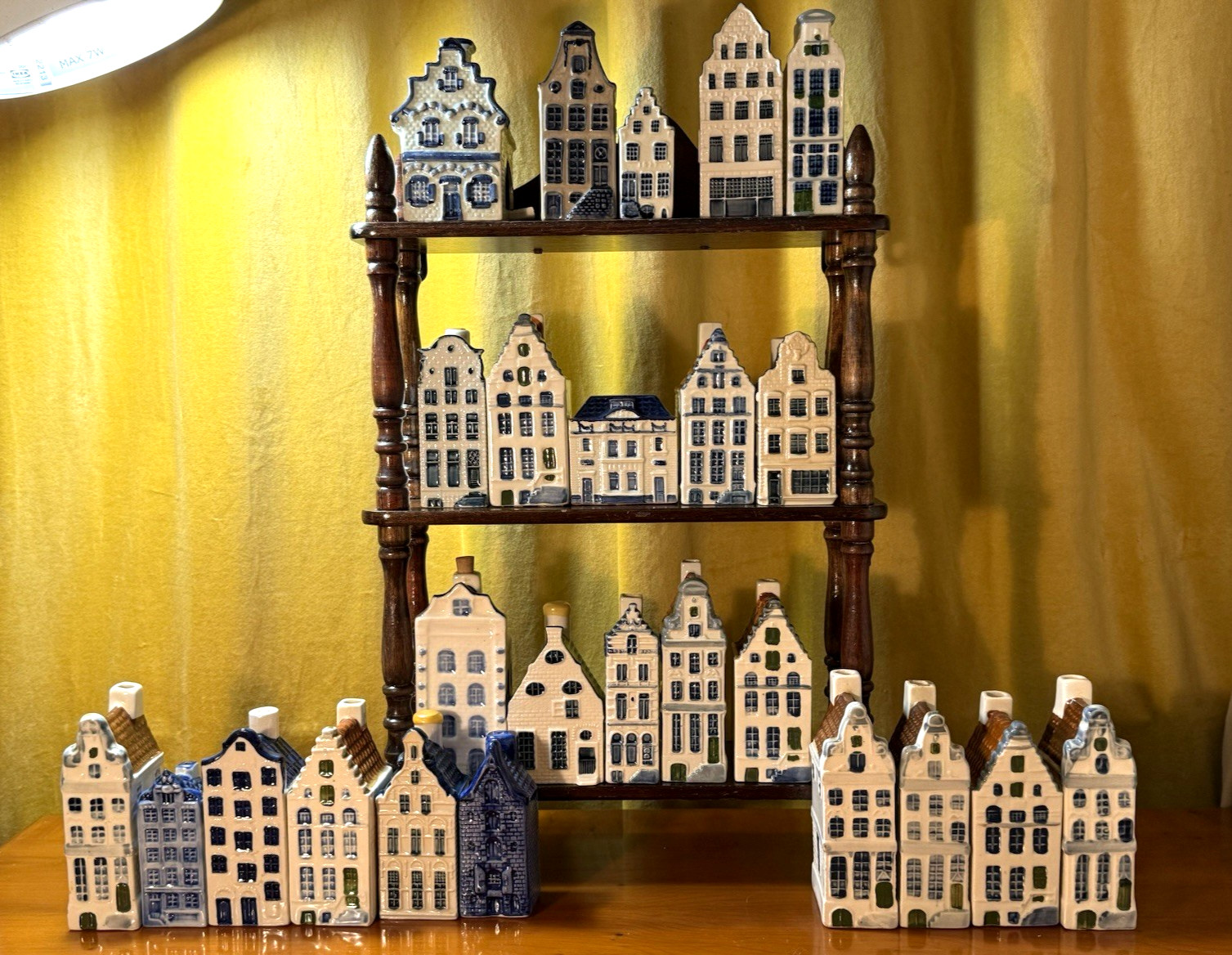 22 KLM Bols Delft Blue Houses (2x with Liqueur) + 3 Amsterdam Souvenirs - Collection