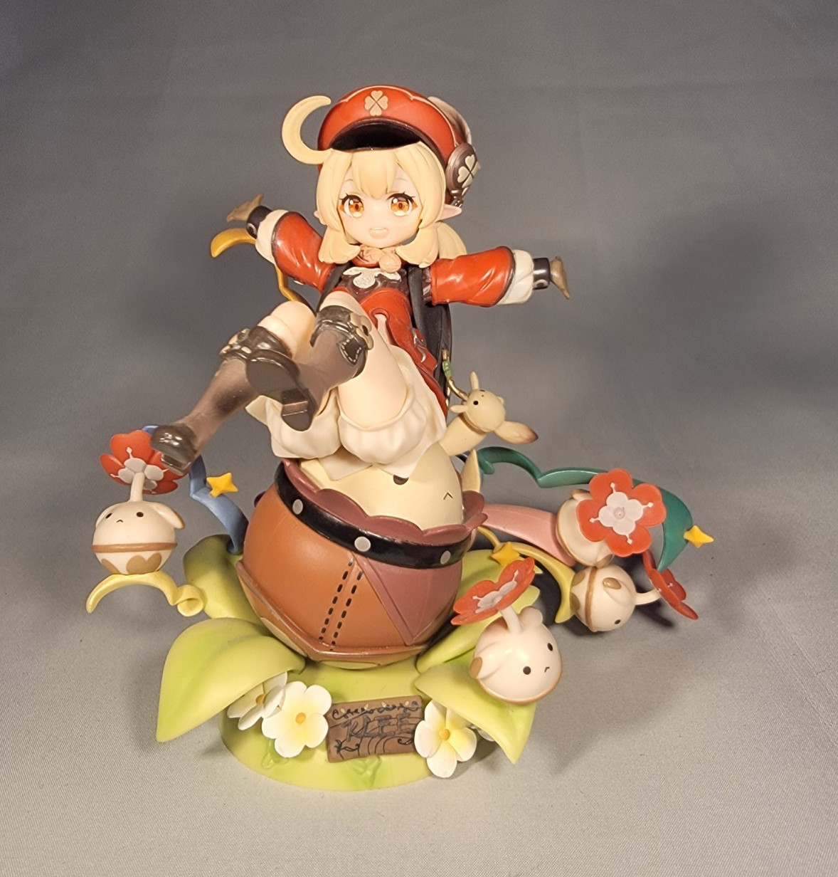 Klee Genshin Impact Figure on Base 7 in Plastic Display Statue