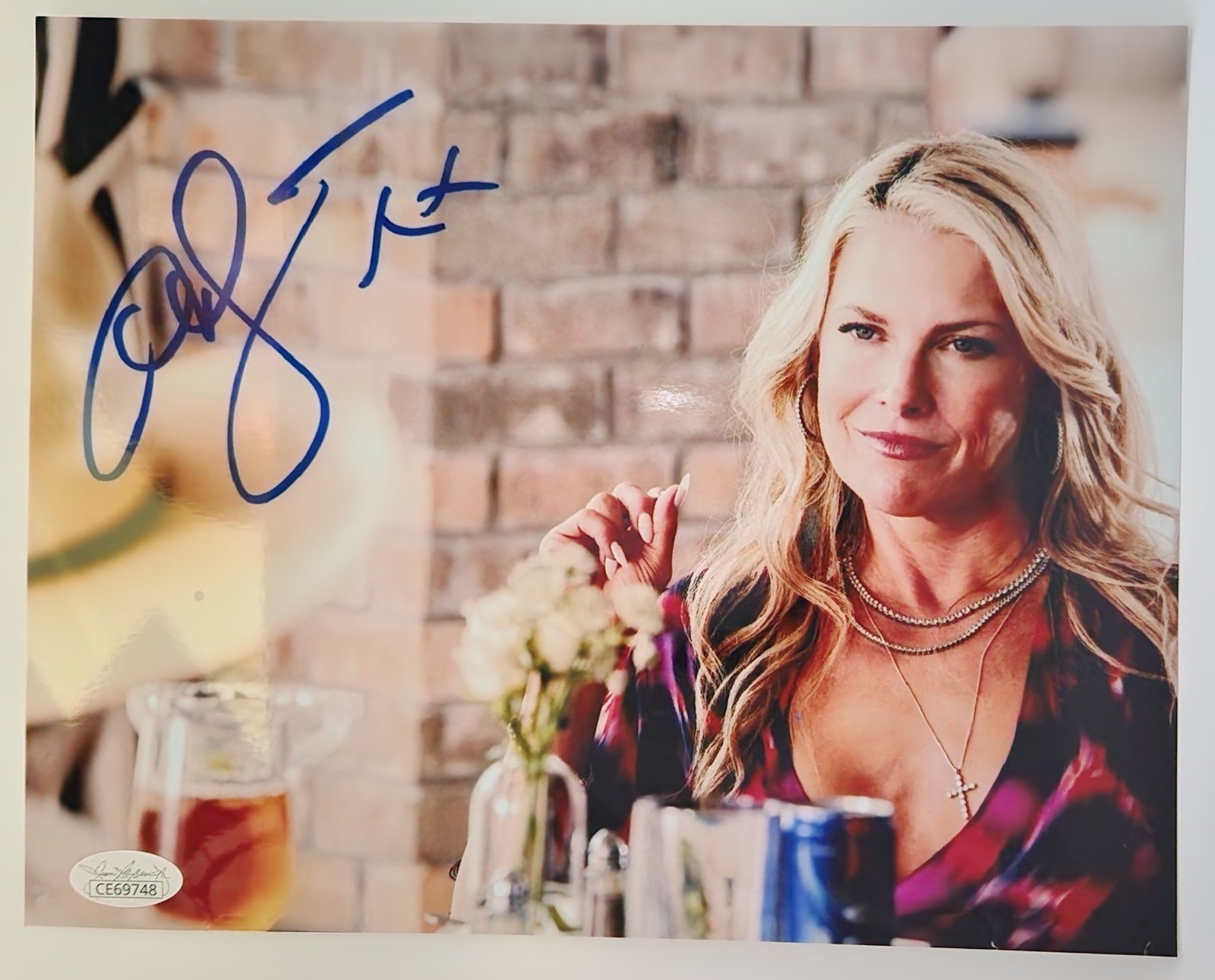 Ali Larter / Angela Norris Landman Signed 8x10 - Autograph with Tamper Proof JSA