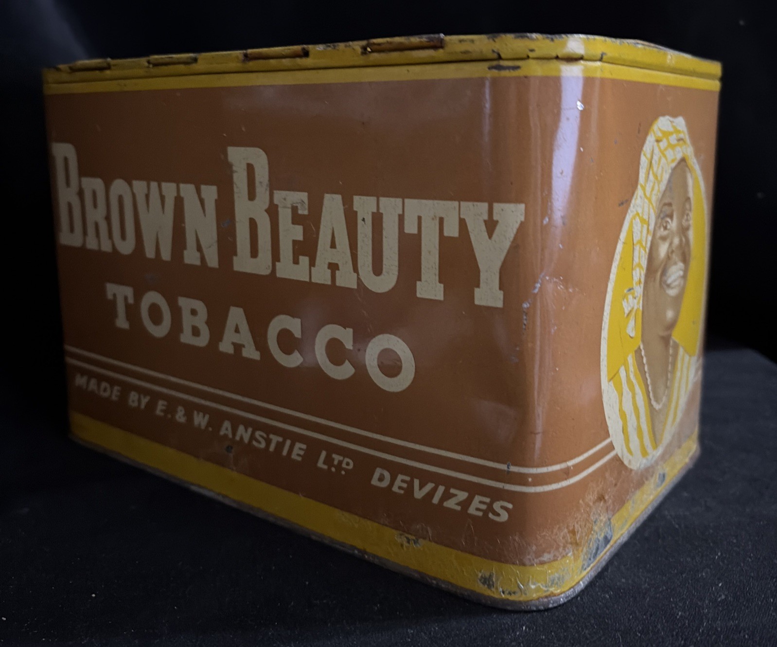 Very Old BROWN BEAUTY ADVERTISING TOBACCO TIN
