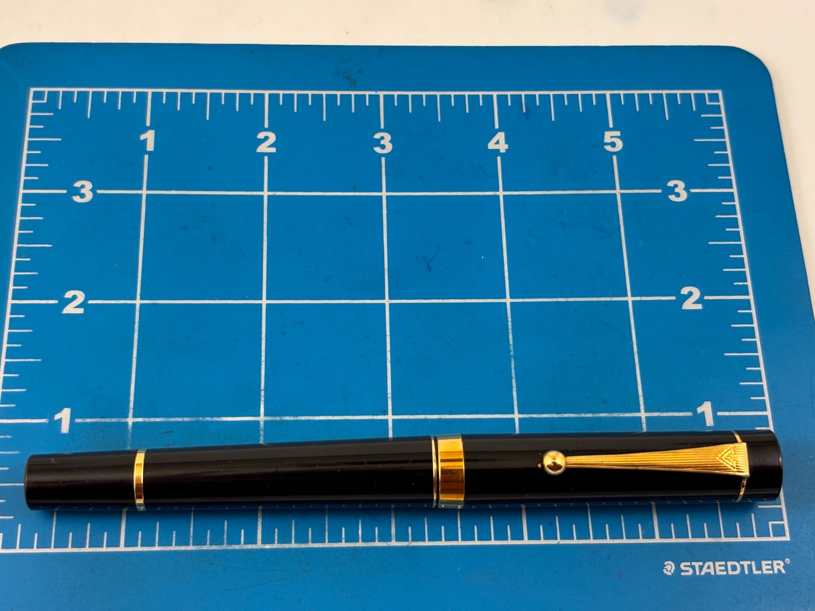Judd\'s Very Nice Visconti Black Rollerball Pen