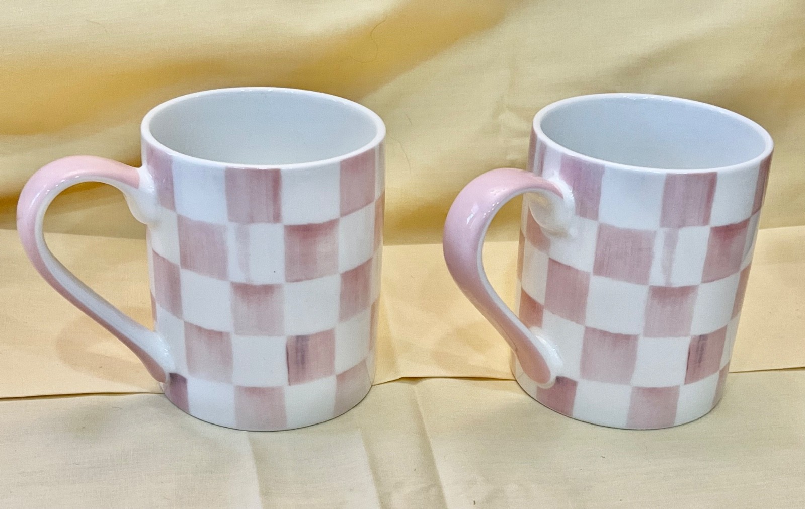 MacKenzie Childs 2 Rosy Check 12 oz. Mugs, NEW MacKenzie Childs 2 Rosy Check 12 oz. Mugs, NEW