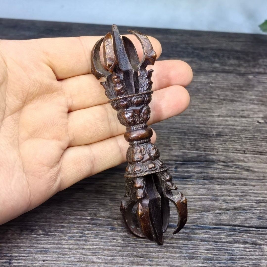 Copper Vajra Tibetan Amulet Ritual Item Magic Taming Vajra Handheld Collectible