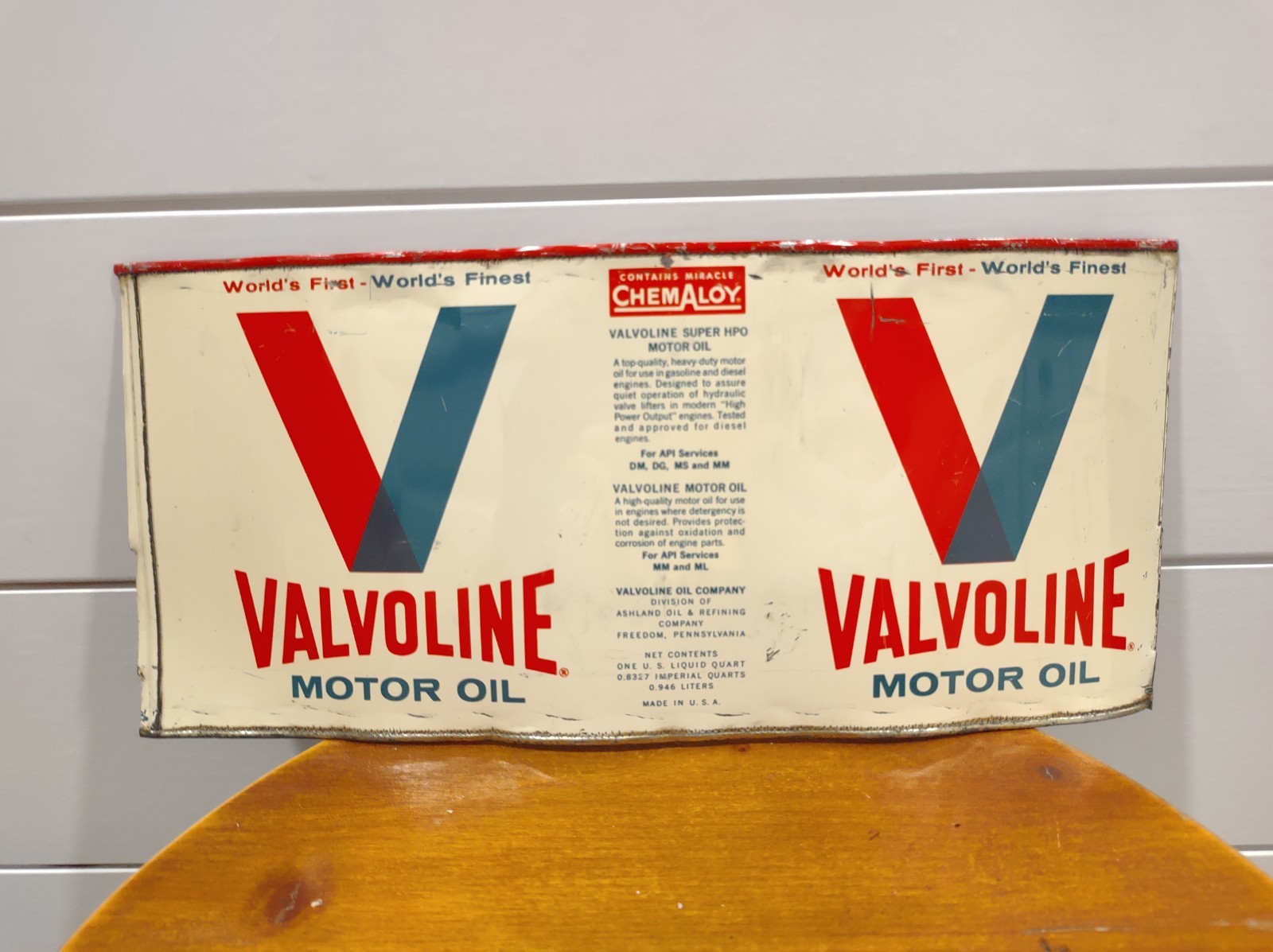 Vintage Valvoline Flat Motor Oil Can Metal Quart Sign Advertising Red Line