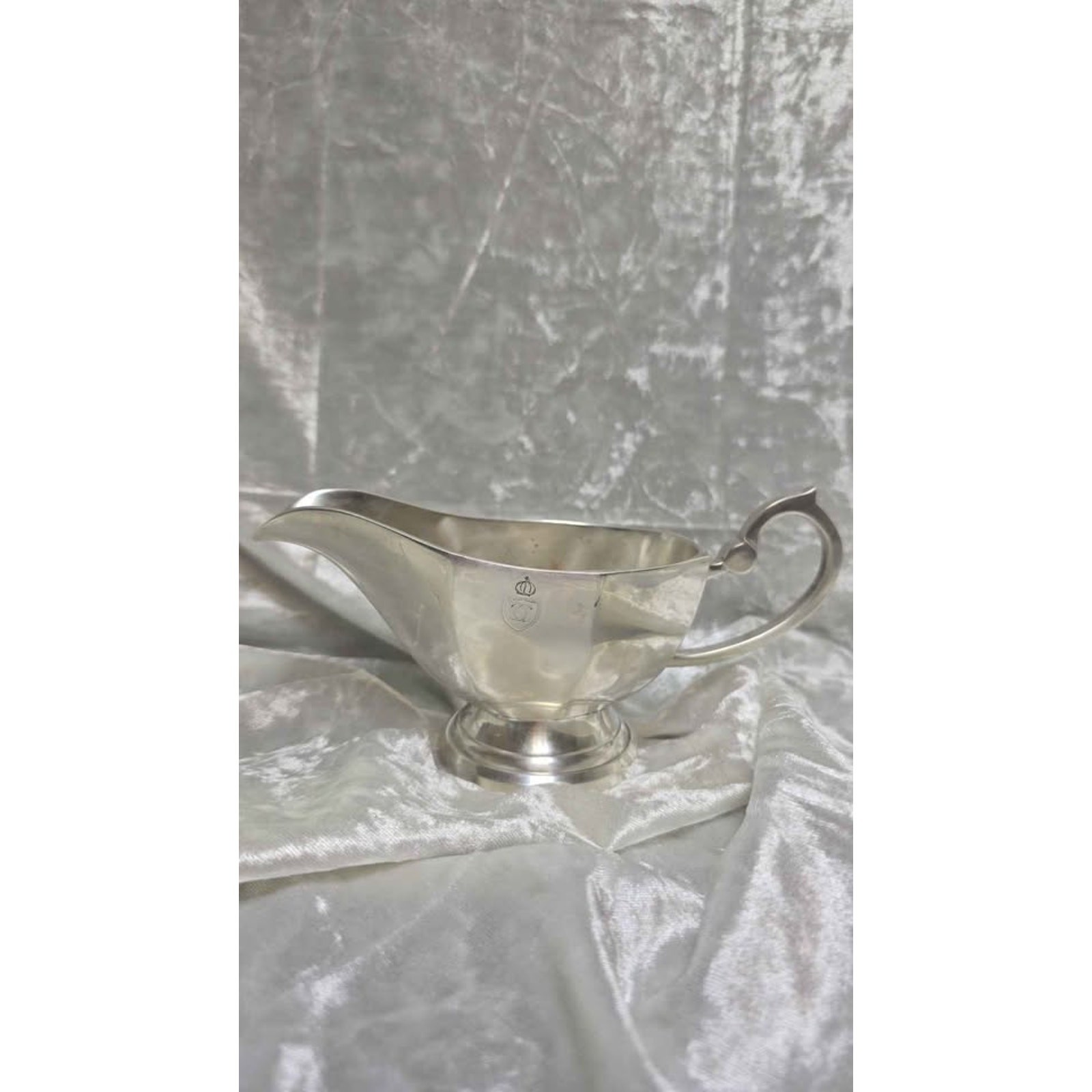 Silver-Plated Gravy Boat Vintage Reed and Barton