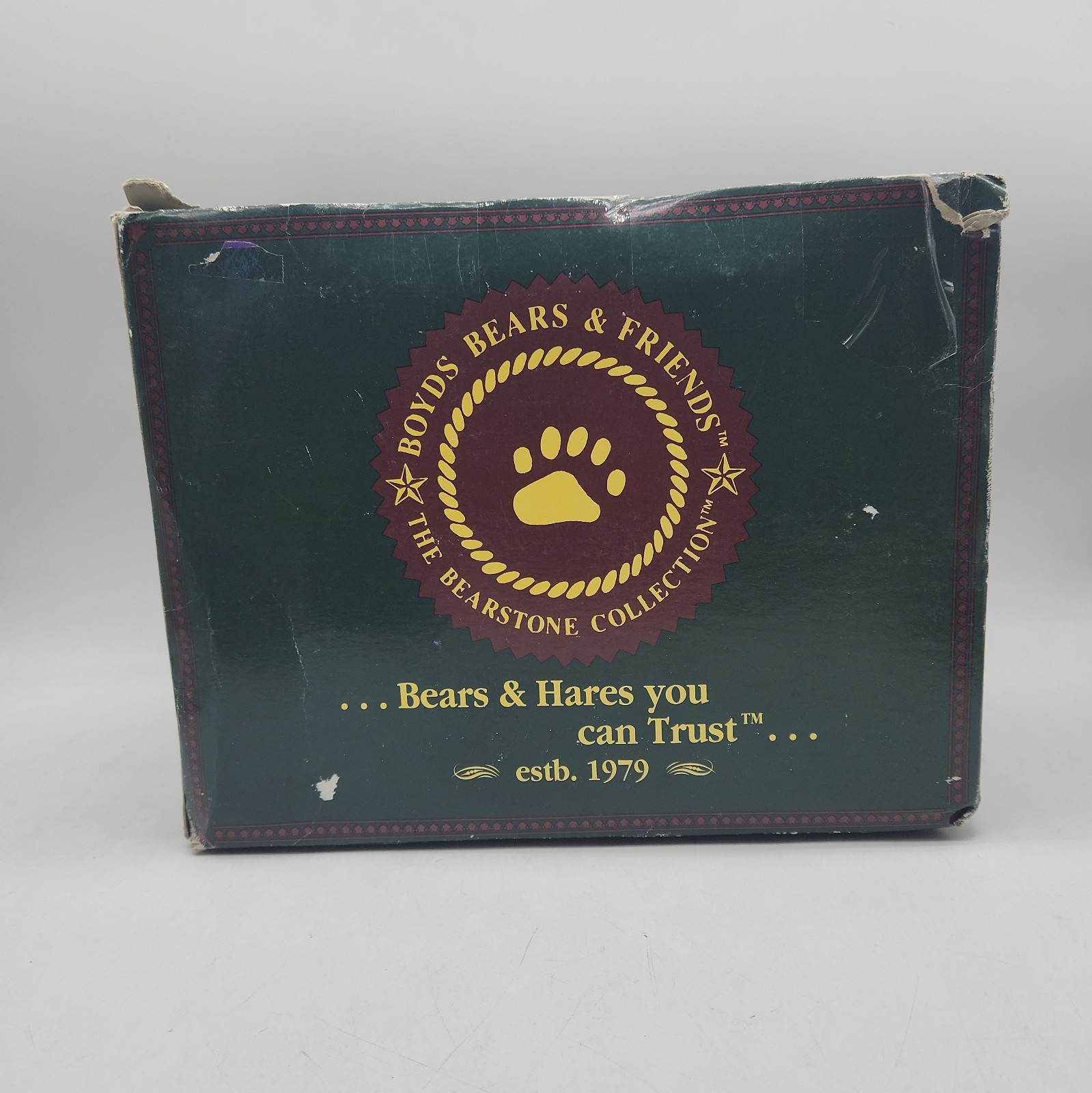 Boyds Bears Christmas Nativity Series The Stage Style #2425..                 77