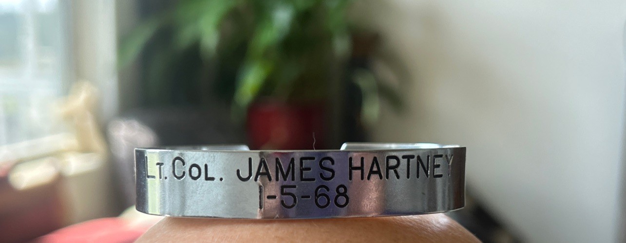 Vietnam War POW MIA Stainless Metal Cuff Bracelet Lt. COL James Hartley 1-5-68 Vietnam War POW MIA Stainless Metal Cuff Bracelet Lt. COL James Hartley 1-5-68