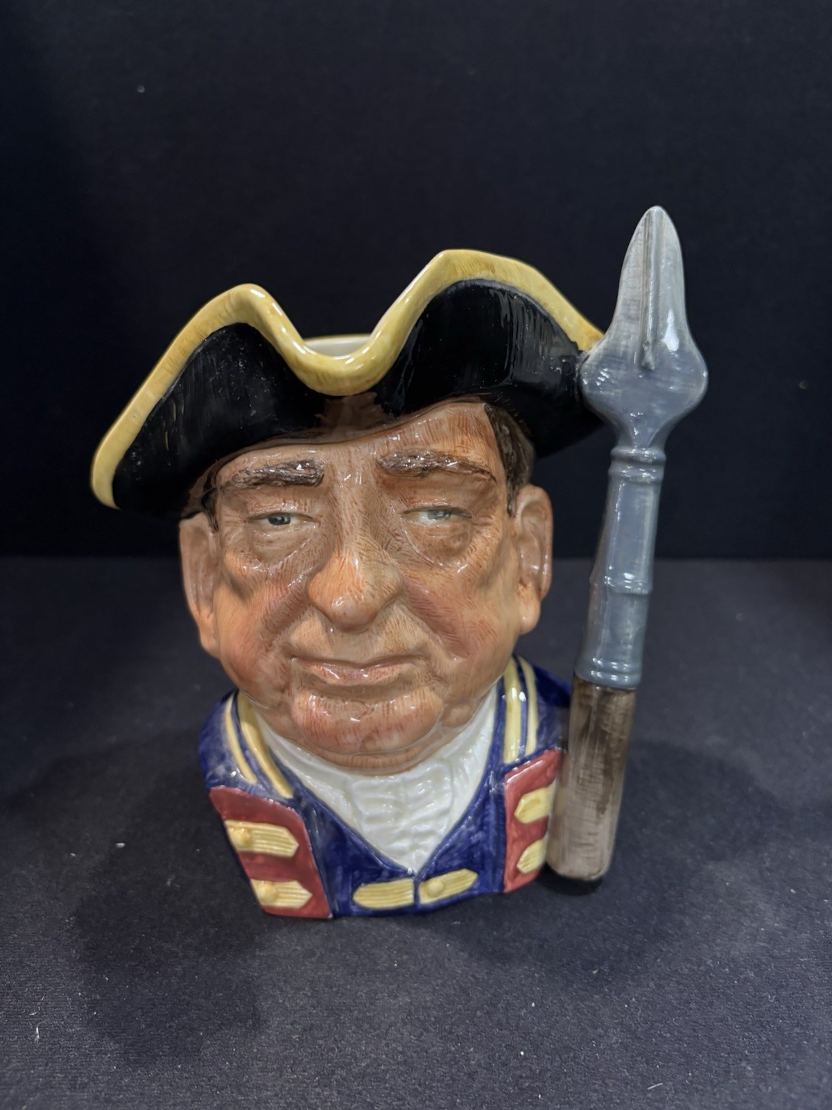 Royal Doulton D6568 Williamsburg Guardsman Toby Character Jug Mug Large 7