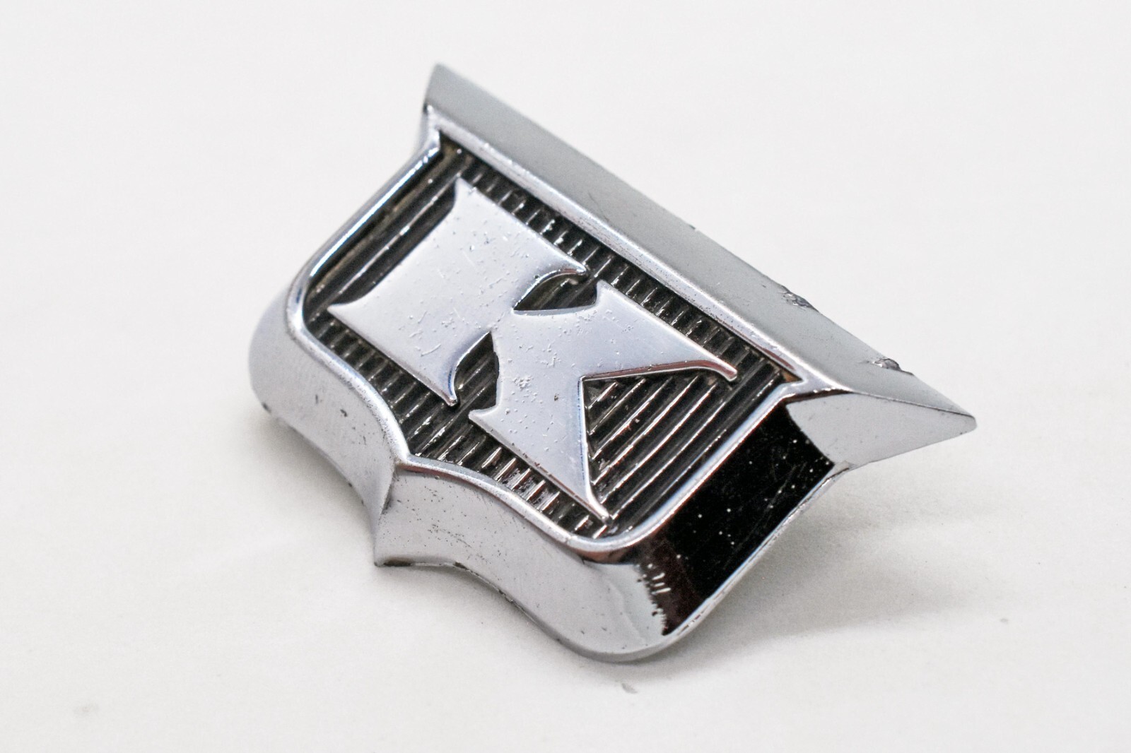 Original 1951 - 1954 Kaiser Glove Compartment Emblem 8839 - Vintage