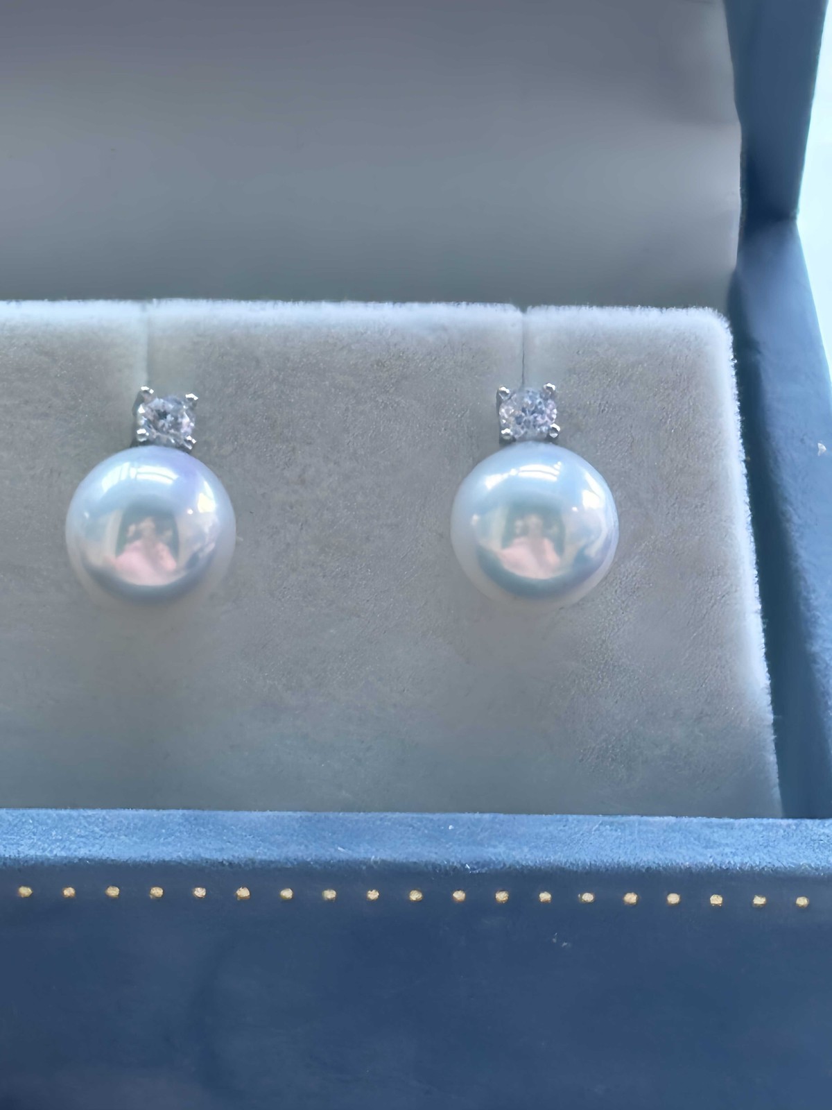8-9mm Round Freshwater Akoya Pearl Earrings Diana Style Mirror Luster 