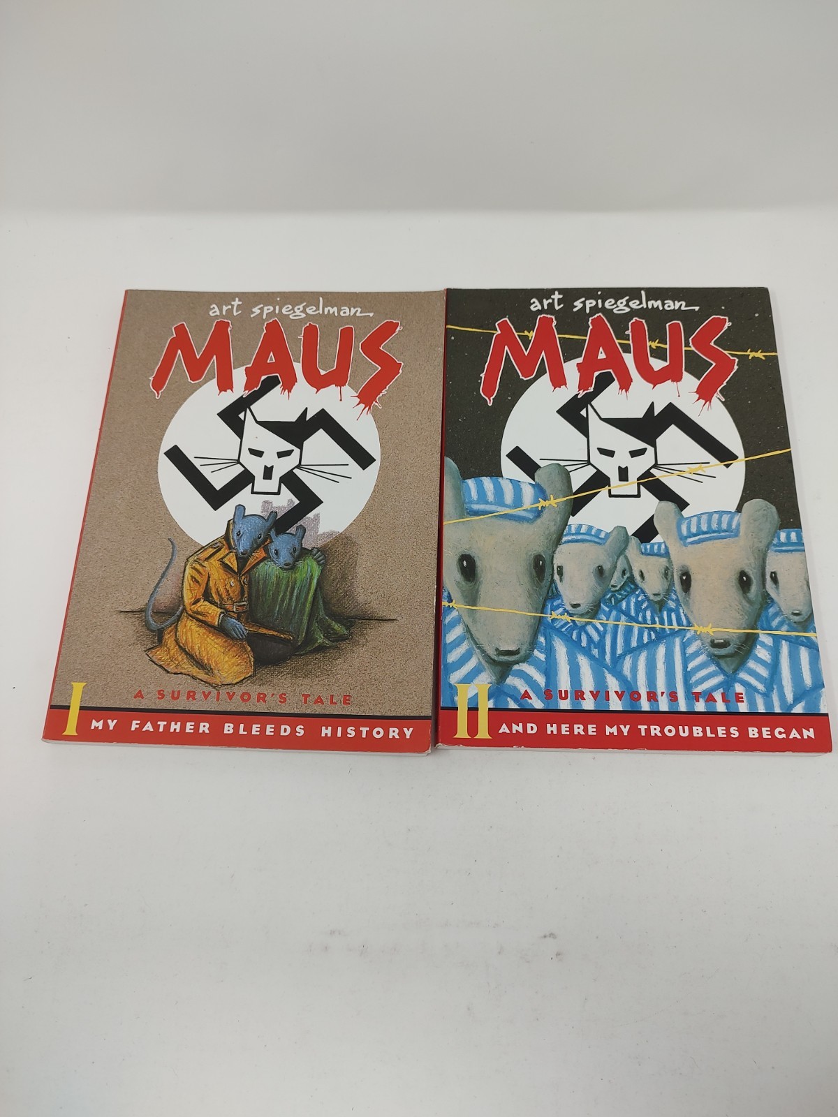 MAUS : A Survivor's Tale Volumes 1 & 2  Art Spiegelman Graphic Novels Paperback