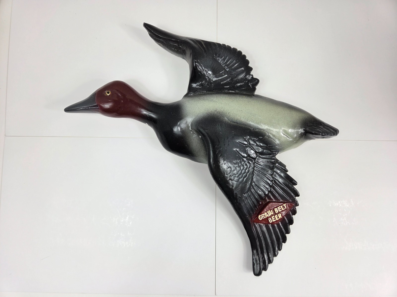 Rare Vintage Grain Belt Beer Mallard Chalkware Advertising Northwestern Display