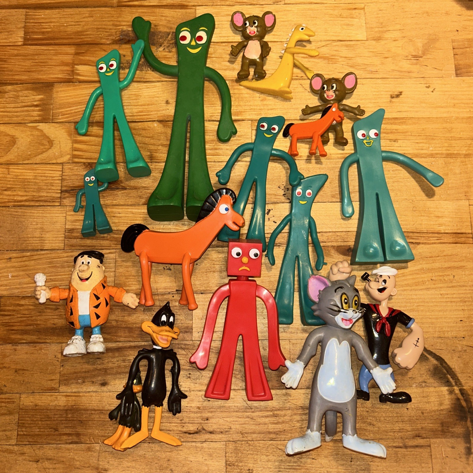 Vintage Rubber Bendy Cartoon Character Lot Gumby, Popeye, Tom & Jerry, Daffy D2