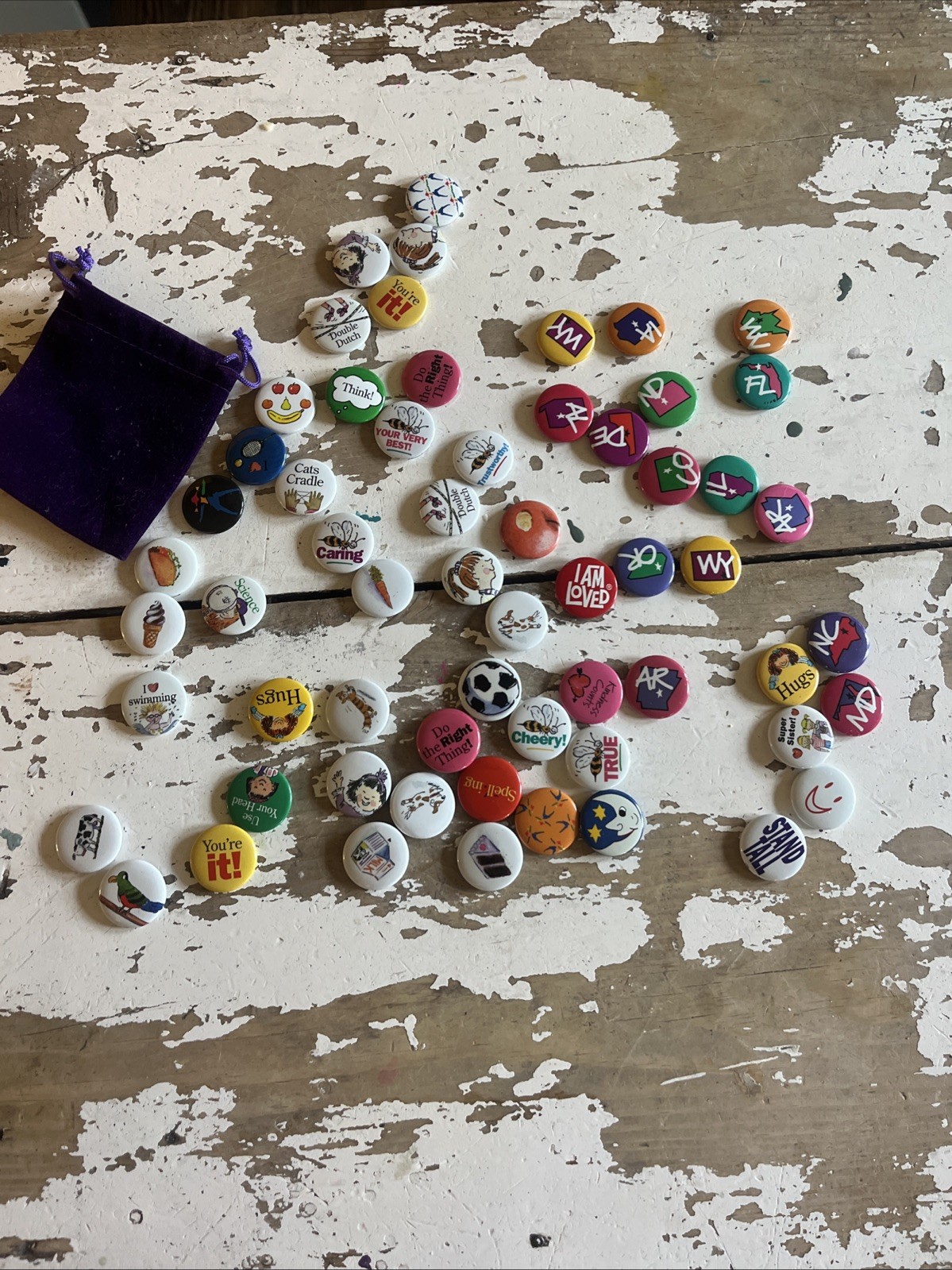 Lot of 62 Vintage American Girl Grin Pins Pleasant Company 1990s Collectibles