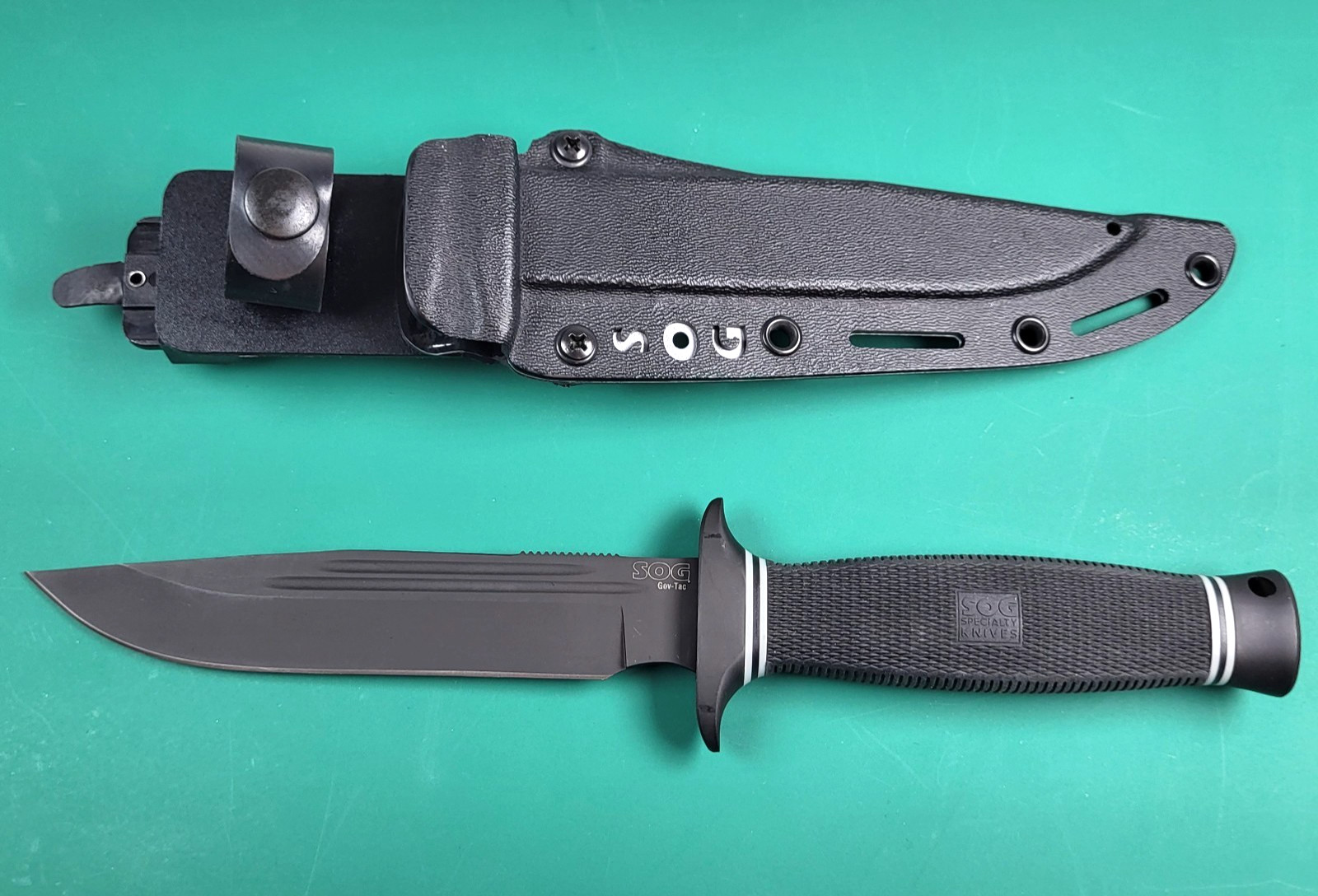 Discontinued Rare SOG Fixed blade Knife S21T Gov Tac TiNi coating Mint/NM