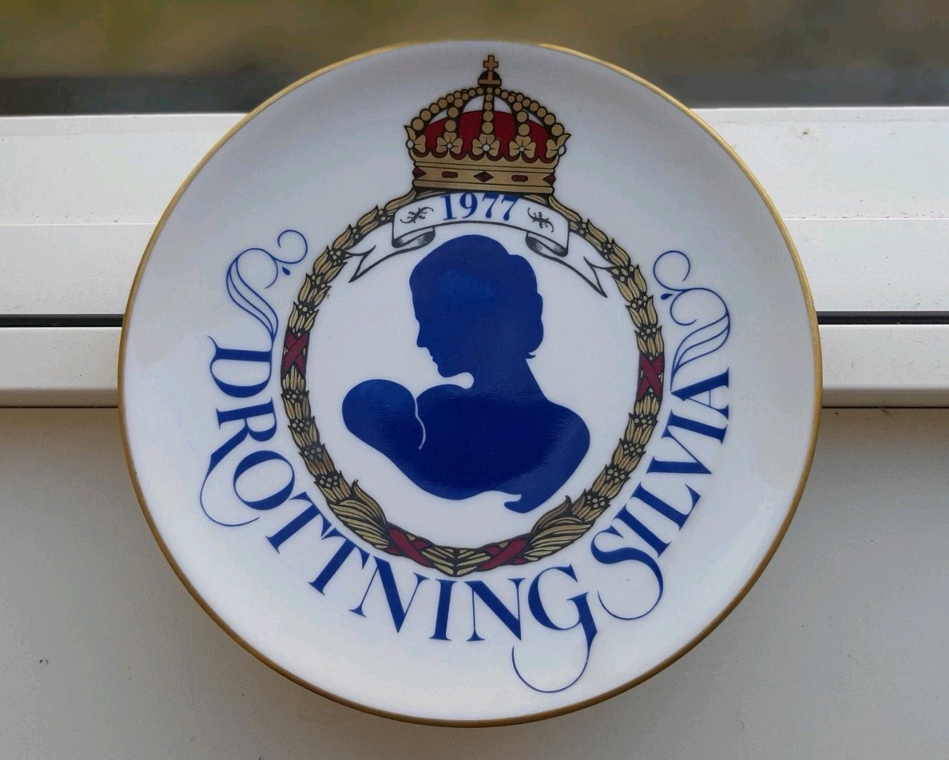 Vintage RÖRSTRAND porcelain plate from Sweden, 1977