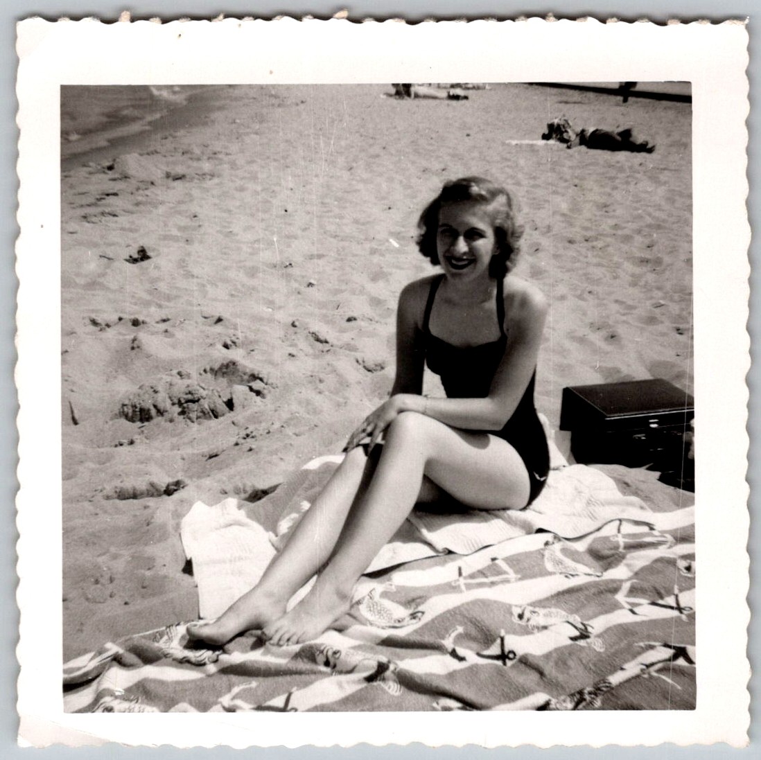 Vtg B&W Snapshot Pretty Smiling Woman Swimsuit Beach Blanket July 1952