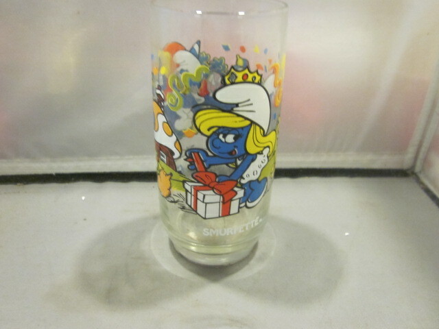 SMURF Smurfette 12oz Beverage Glass Peyo Birthday Party Fun Vintage 1983