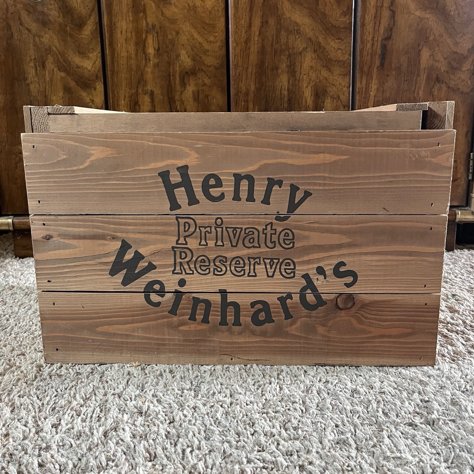 Vintage Henry Weinhards Private Reserve Beer Wood Crate Bar Mancave Breweriana